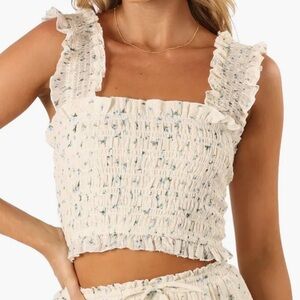 Petal & Pup Amberlyn Ditsy Floral Smocked Cinched Crop Top - Large